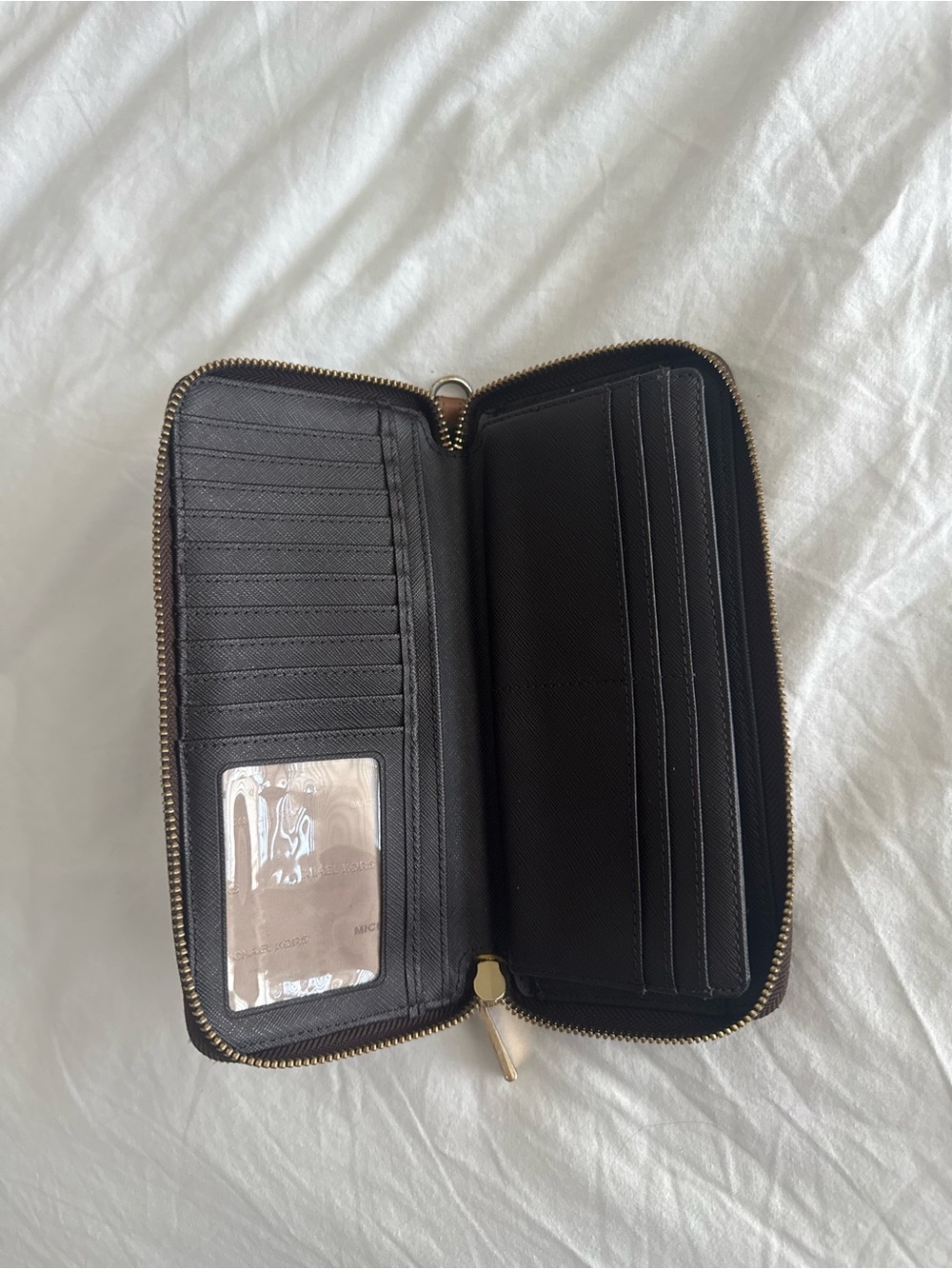 Michael Kors Wallet - Picture 2 of 3